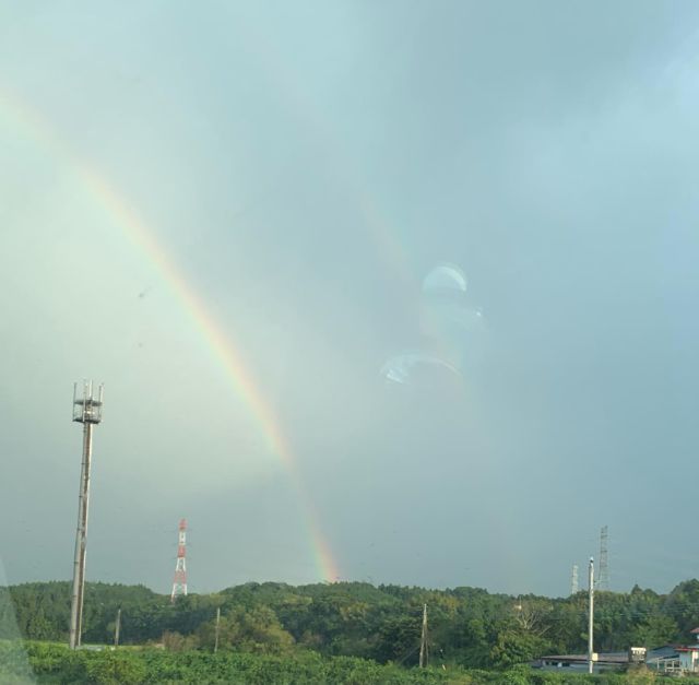 こんにちは(」・ω・)
梅雨明けしましたね♪
じめじめは無くなりましたが、猛暑日が続いて暑いですね💦
先日、夕立の後、二重になった虹🌈を発見しました👀

熱中症には気をつけましょう🚰

有限会社稲見商店卵工房
〒324-0018 栃木県大田原市上奥沢字上谷地587-2
TEL0287-22-2421 

 #稲見商店#那須御養卵 #日光御養卵#極 #たまご #有精卵 #TKG #卵かけご飯 #お弁当#さくら#自販機#直売#たまご工房#栃木#大田原#イベント#いなみの日#お得#ギフト #虹 #🌈 #梅雨明け